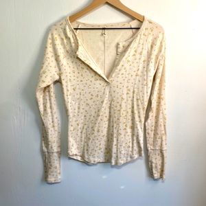 Free People long sleeve shirt. Sz Lg